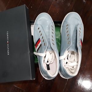 Tommy Hilfiger Womens Blue Sneakers Size 9 NO BOX